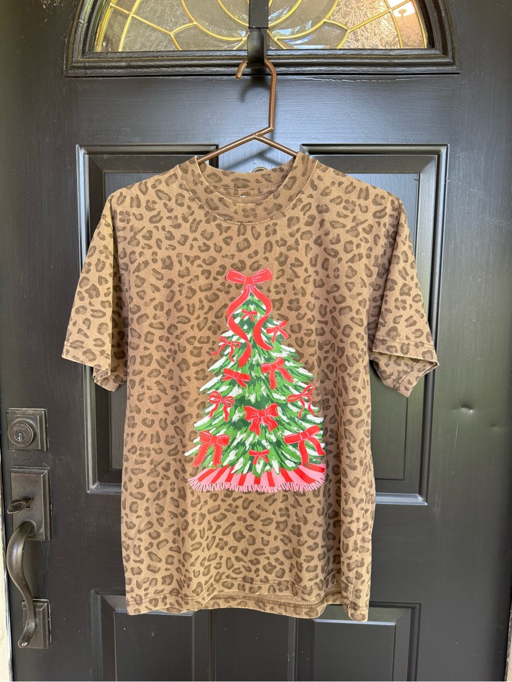 Living Fully - Women’s Brown Leopard Print Tee with Festive Green Tree Graphic